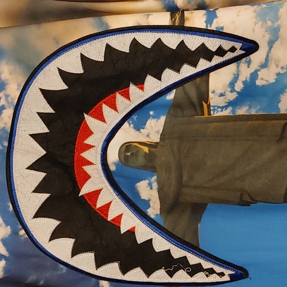 3/$50 Hudson Rio Shirt - Picture 2 of 4